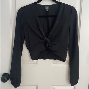 longsleeve black top